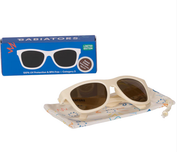 Non-Polarized Navigator Sunglasses | Sweet Cream