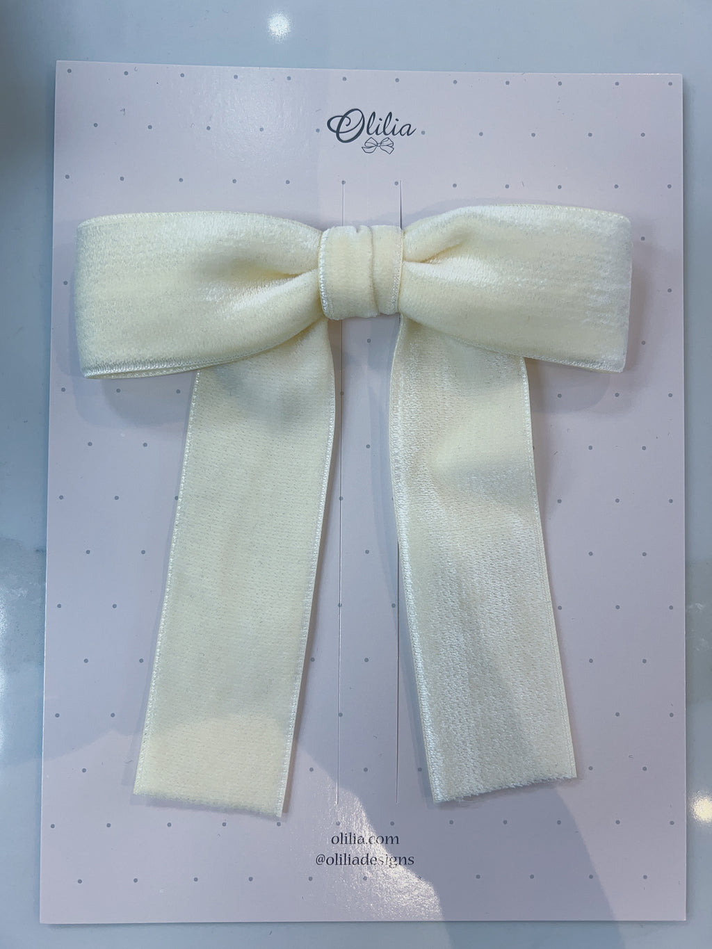 Olilia Velvet bow LARGE