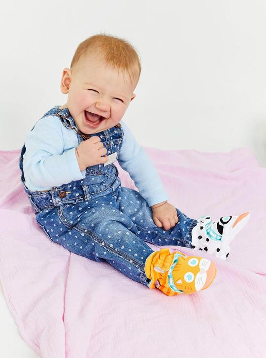 PALS Mismatched Baby Booties - Kitten and Puppy